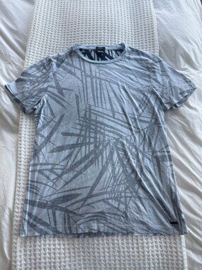 HUGO BOSS - Men's Graphic Floral T-Shirt Size Large